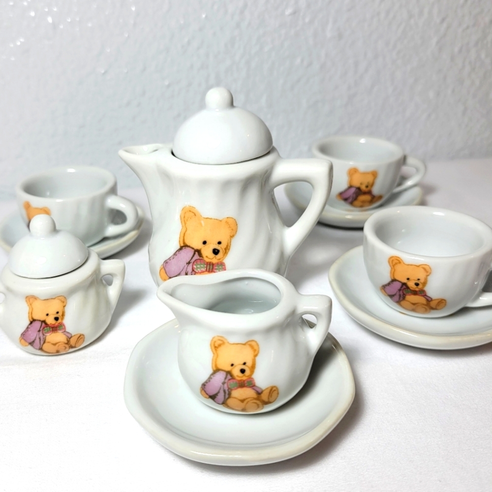 VINTAGE CHILDRENS TEDDY BEAR MINI